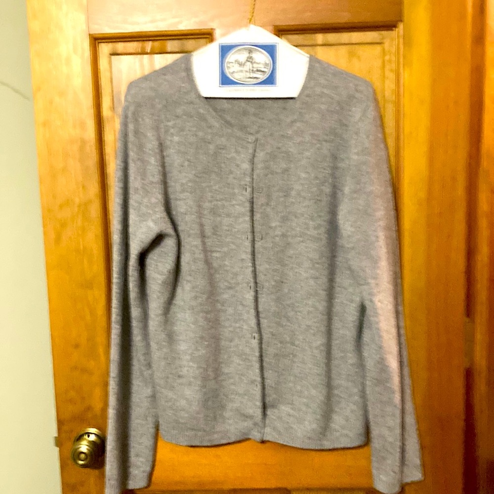 Grey cashmere sweater in size large